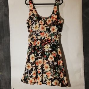 Floral cutout zip up dress